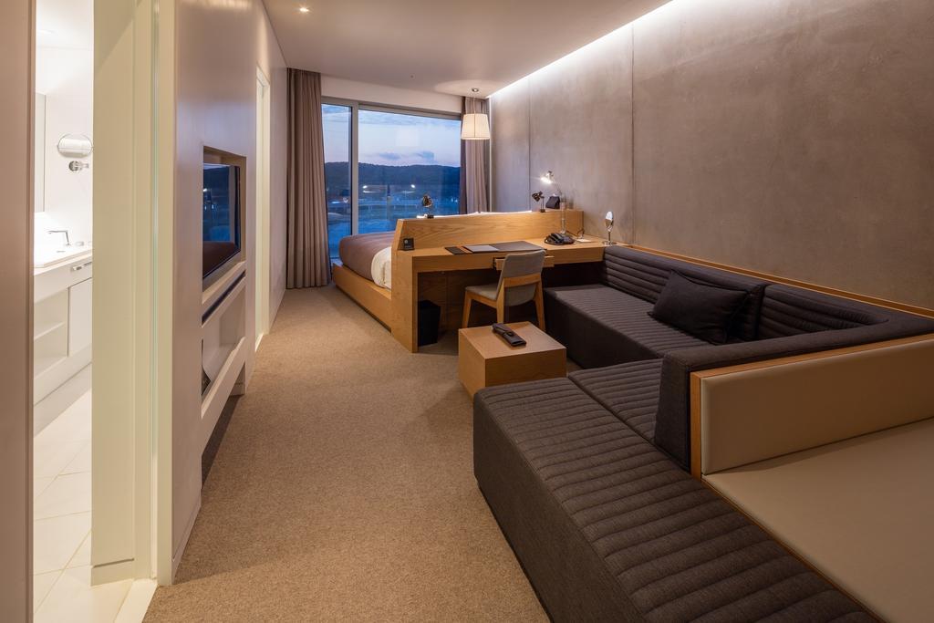 โรงแรมเนสต์ อินชอน ภายนอก รูปภาพ A room at the hotel